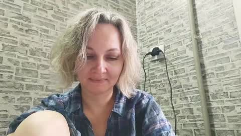 Snapshot of edithmanning chatting on 13, 1, 2025 edithmanning online show from 13, 1, 2025