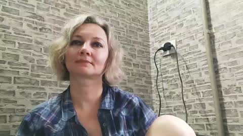 Snapshot of edithmanning chatting on 14, 1, 2025 edithmanning online show from 14, 1, 2025