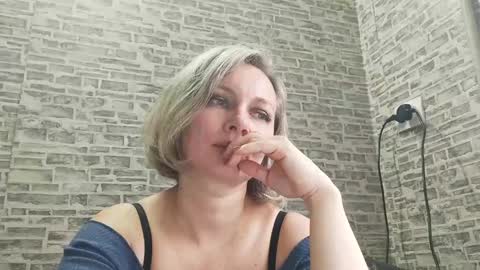 Snapshot of edithmanning chatting on 7, 2, 2025 edithmanning online show from 7, 2, 2025