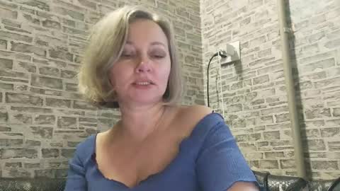 Snapshot of edithmanning chatting on 17, 2, 2025 edithmanning online show from 17, 2, 2025