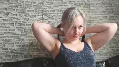 Snapshot of edithmanning chatting on 5, 3, 2025 edithmanning online show from 5, 3, 2025