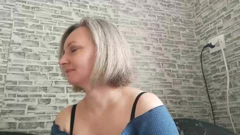 Snapshot of edithmanning chatting on 10, 3, 2025 edithmanning online show from 10, 3, 2025