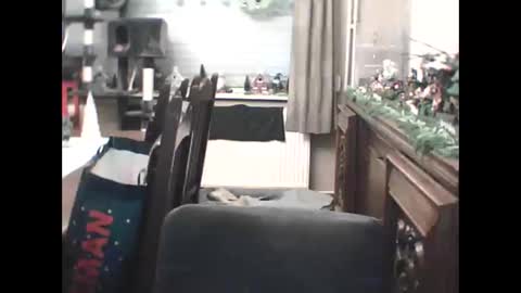 Snapshot of edje59a chatting on 18, 12, 2025 Eddy online show from 18, 12, 2025