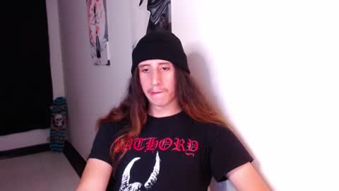 Snapshot of edward_chann chatting on 4, 12, 2024 edward_chann online show from 4, 12, 2024