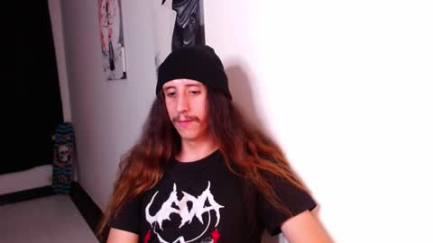 Snapshot of edward_chann chatting on 11, 1, 2025 edward_chann online show from 11, 1, 2025