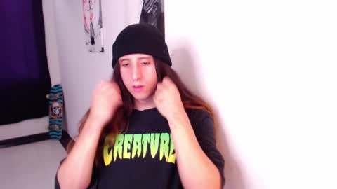 Snapshot of edward_chann chatting on 22, 1, 2025 edward_chann online show from 22, 1, 2025