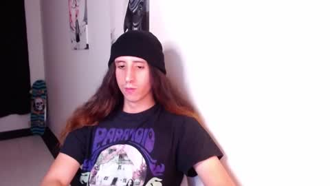 Snapshot of edward_chann chatting on 1, 3, 2025 edward_chann online show from 1, 3, 2025