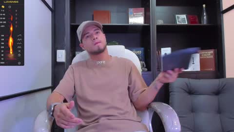 Snapshot of edwardross_ chatting on 28, 1, 2025 Edward Ross online show from 28, 1, 2025