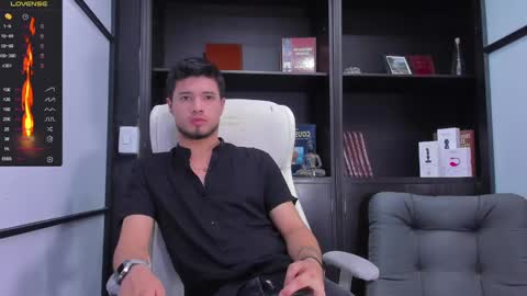 Snapshot of edwardross_ chatting on 7, 2, 2025 Edward Ross online show from 7, 2, 2025