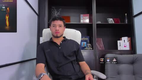 Snapshot of edwardross_ chatting on 8, 2, 2025 Edward Ross online show from 8, 2, 2025