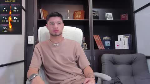 Snapshot of edwardross_ chatting on 8, 3, 2025 Edward Ross online show from 8, 3, 2025