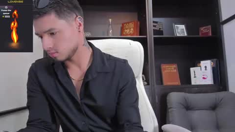 Snapshot of edwardross_ chatting on 12, 3, 2025 Edward Ross online show from 12, 3, 2025