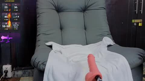 Snapshot of edwardross_ chatting on 30, 9, 2025 Edward Ross online show from 30, 9, 2025