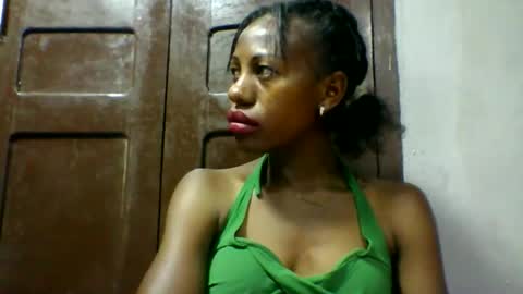 edwige770943 online show from 11, 5, 2026