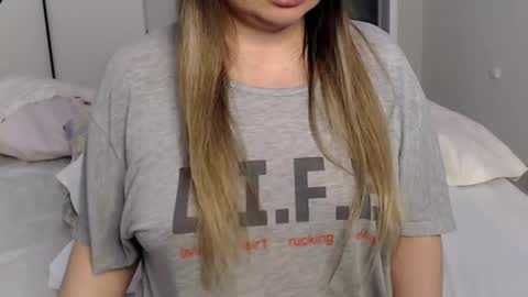 eelena4kiss online show from 20, 2, 2025