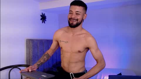 eevil_boys_77 online show from 6, 10, 2025