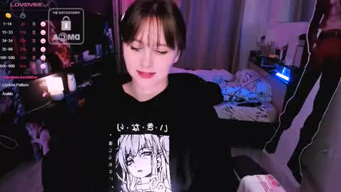 Snapshot of effie_lee chatting on 25, 11, 2025 Effie online show from 25, 11, 2025