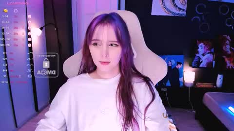 Snapshot of effie_lee chatting on 15, 12, 2025 Effie online show from 15, 12, 2025