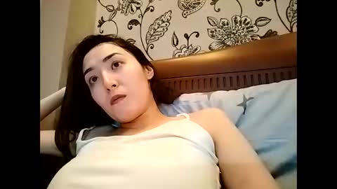 Snapshot of effy007 chatting on 1, 12, 2025 Effy online show from 1, 12, 2025