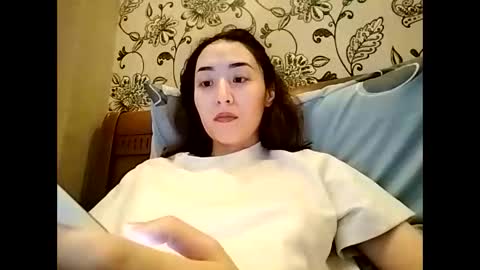 Snapshot of effy007 chatting on 2, 12, 2025 Effy online show from 2, 12, 2025