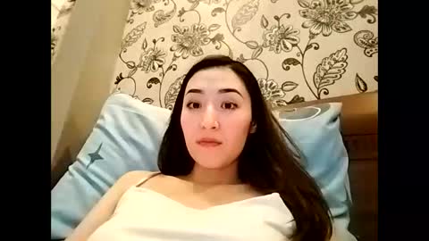 Snapshot of effy007 chatting on 13, 12, 2025 Effy online show from 13, 12, 2025