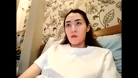 Snapshot of effy007 chatting on 19, 12, 2025 Effy online show from 19, 12, 2025