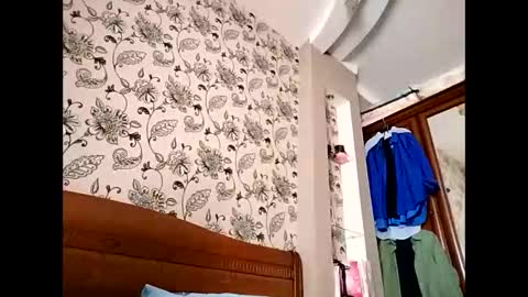Snapshot of effy007 chatting on 18, 4, 2026 Effy online show from 18, 4, 2026