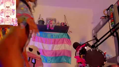 effy_marinn online show from 6, 10, 2025