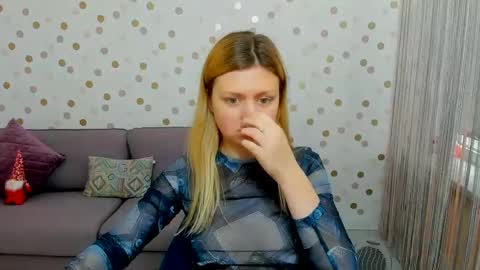 Snapshot of effyangel chatting on 5, 12, 2024 Effy online show from 5, 12, 2024
