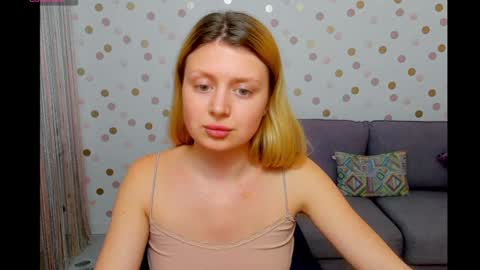 Snapshot of effyangel chatting on 9, 12, 2024 Effy online show from 9, 12, 2024