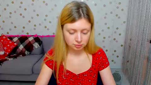 Snapshot of effyangel chatting on 12, 12, 2024 Effy online show from 12, 12, 2024