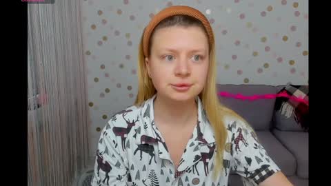 Snapshot of effyangel chatting on 25, 12, 2024 Effy online show from 25, 12, 2024