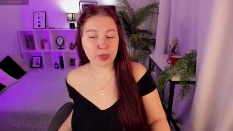 Effy online show from 1, 11, 2025