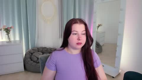 Snapshot of effyrain chatting on 19, 4, 2026 effyrain online show from 19, 4, 2026