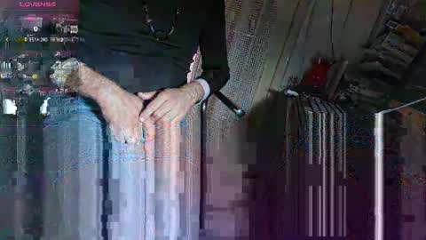 Snapshot of efi_crossou chatting on 18, 11, 2025 efi_crossou online show from 18, 11, 2025