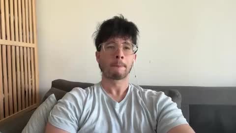 Snapshot of egmezz chatting on 28, 4, 2026 egmezz online show from 28, 4, 2026