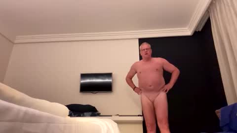 Snapshot of eichelhorn chatting on 13, 11, 2025 eichelhorn online show from 13, 11, 2025