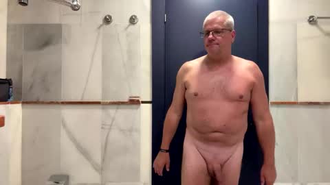 Snapshot of eichelhorn chatting on 15, 11, 2025 eichelhorn online show from 15, 11, 2025