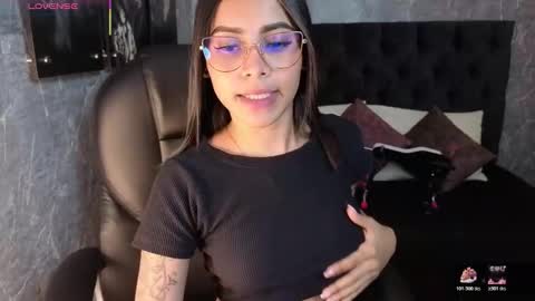 Snapshot of eileen__stone chatting on 2, 12, 2025 eileen__stone online show from 2, 12, 2025