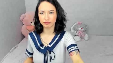 eileenmoores online show from 12, 2, 2026