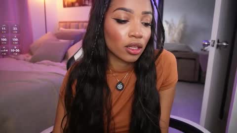 Snapshot of eimi_space chatting on 4, 11, 2025 eimi online show from 4, 11, 2025