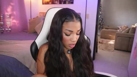 Snapshot of eimi_space chatting on 7, 11, 2025 eimi online show from 7, 11, 2025