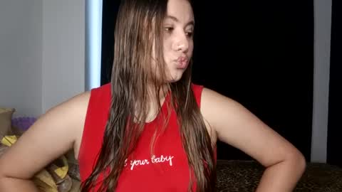 EIMY   MODEL INDEPENDENT online show from 16, 12, 2024