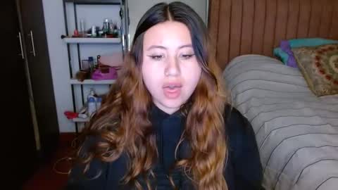 EIMY   MODEL INDEPENDENT online show from 12, 3, 2025