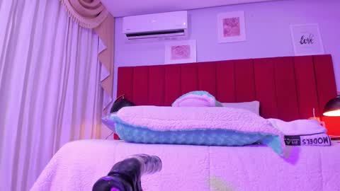 Snapshot of eimy_jones_ chatting on 20, 9, 2025 Eimy online show from 20, 9, 2025