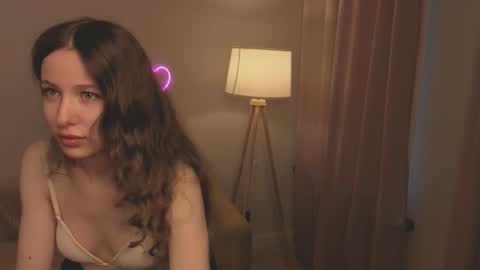 eira_kilian online show from 5, 12, 2025