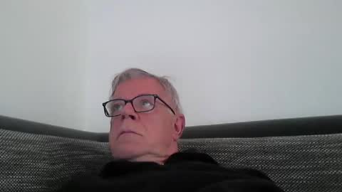 eisbaer1957 online show from 9, 2, 2025