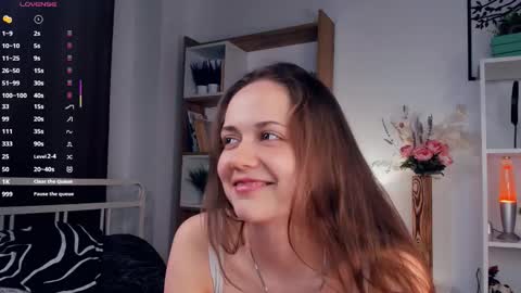 Snapshot of el1s_well chatting on 11, 9, 2025 Elis 3 online show from 11, 9, 2025