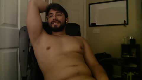 Snapshot of el_bonbon_rico chatting on 8, 5, 2026 el bonbon rico online show from 8, 5, 2026
