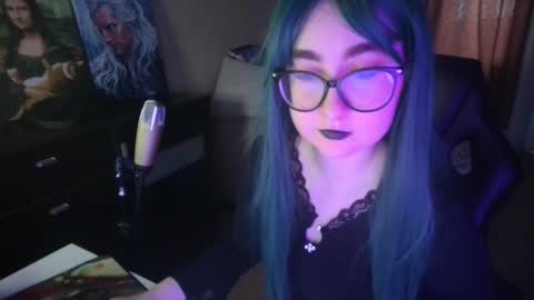 If you like it when I meow give me a thumbs up online show from 21, 2, 2025